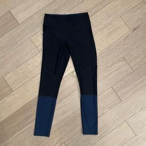 Outdoor Voices Dipped Warmup Leggings, Size S, Charcoal & Navy